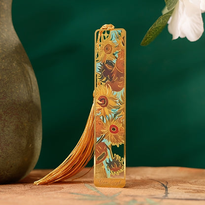 A Vintage Floral Painting Metal Bookmark, Featuring a Hollow Design And Golden Plating with a Tassel, Suitable As a Stationery Gift for Book Lovers, Reading Club Members, Birthdays, Holidays, Writers, Book Enthusiasts, Friends, Teachers