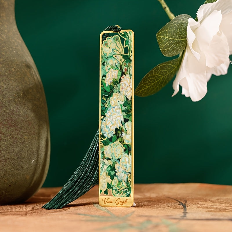 A Vintage Floral Painting Metal Bookmark, Featuring a Hollow Design And Golden Plating with a Tassel, Suitable As a Stationery Gift for Book Lovers, Reading Club Members, Birthdays, Holidays, Writers, Book Enthusiasts, Friends, Teachers