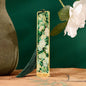 A Vintage Floral Painting Metal Bookmark, Featuring a Hollow Design And Golden Plating with a Tassel, Suitable As a Stationery Gift for Book Lovers, Reading Club Members, Birthdays, Holidays, Writers, Book Enthusiasts, Friends, Teachers