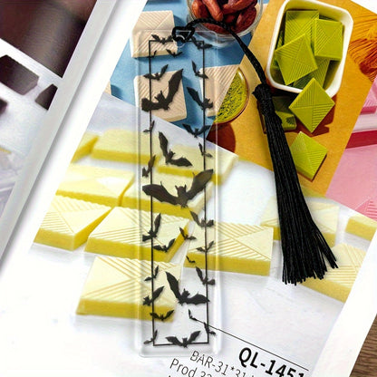 1 Set of Transparent Acrylic Bat Pattern Bookmark with Black Tassel, Available in Various Sizes - a Thoughtful Gift for Bookworms, Colleagues and Relatives; Ac Bookmark Decoration