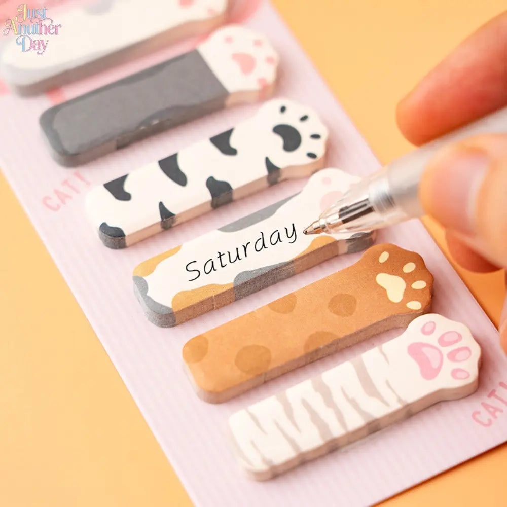 4 Sheets Kawaii Cartoon Sitting Cat Index Sticky Notes, Lovely Animal Shape Page Marker Flags, Removable Self Adhesive Label Tabs for Book Indexing, Planner Sorting, Hand Account Classification and Daily Message Reminder